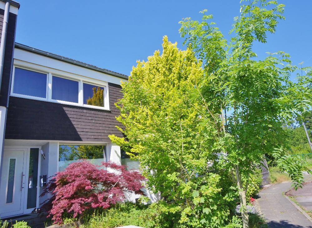Attraktives, modernisiertes Reihenhaus in ruhiger und grüner Lage von Haan-Gruiten, 42781 Haan