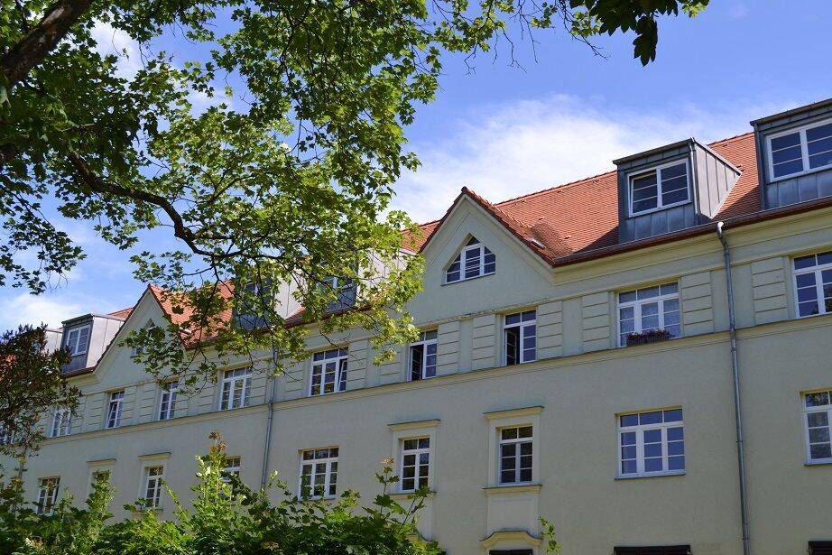 1-Raum DG- Wohnung mit Garten*, 1257 Dresden (Großzschachwitz Leuben Lockwitz Niedersedlitz)