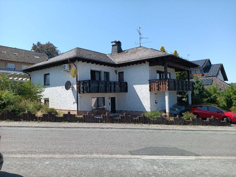 Ein schönes Zweifamilienhaus mit zusätzlichen Räumlichkeiten, Gartensauna moderne Technik, 64395 Brensbach