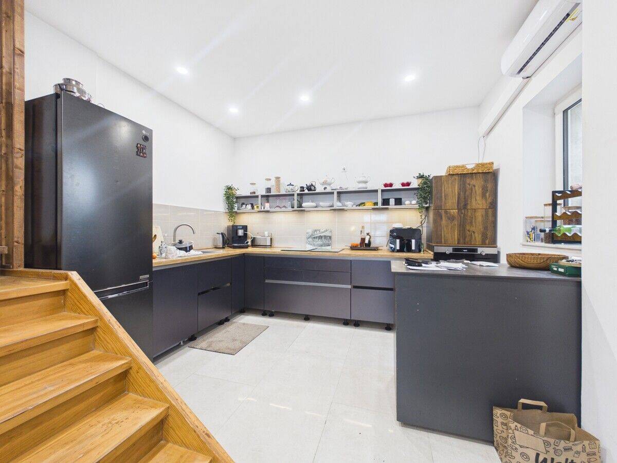 Einfamilienhaus mit großem SÜDBALKON und Ausbaureserve, 30167 Hannover