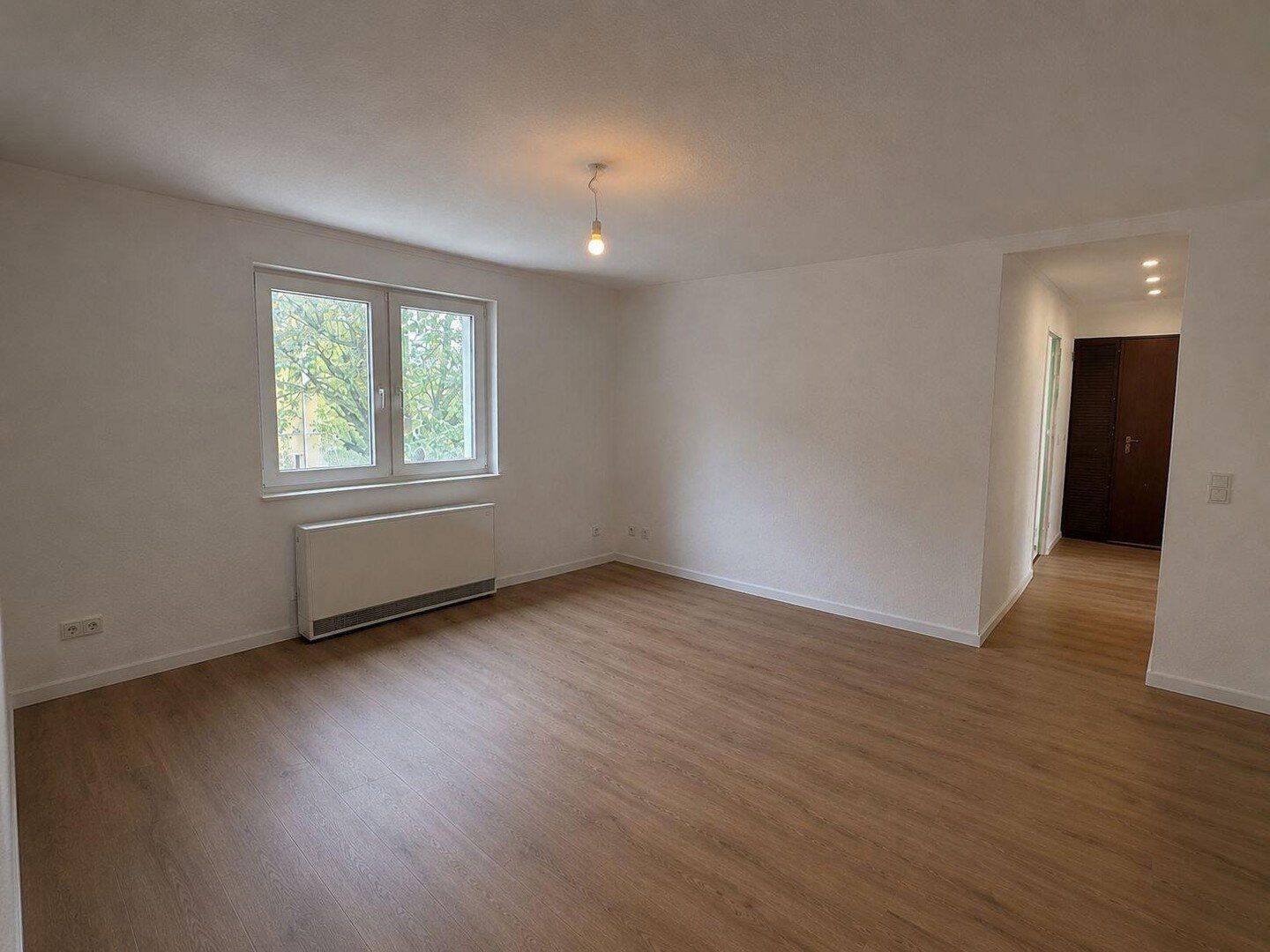 Erstbezug nach Sanierung | 4 Zimmer | 2 neue Bäder | Balkon | ca. 96 m² | Solingen- Ohligs, 42697 Solingen (Merscheid Ohligs-Aufderhöhe)