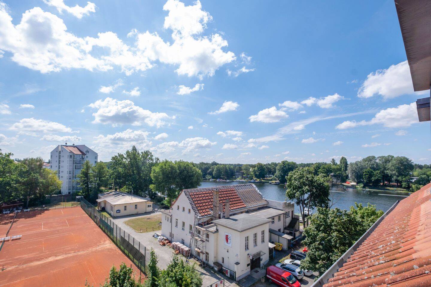 Attraktive Dachgeschosswohnung mit Terrasse und Spreeblick, 12459 Berlin (Treptow-Köpenick)