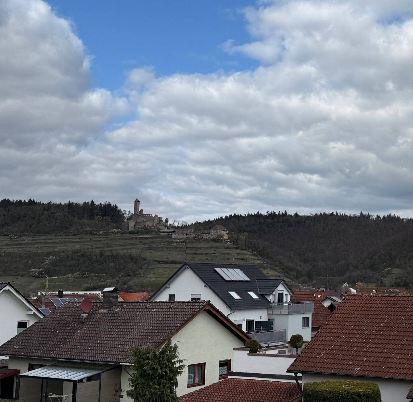 ERSTBEZUG | NEUBAU 4-Zimmer-Wohnung mit Terrasse & Küche, 74855 Haßmersheim