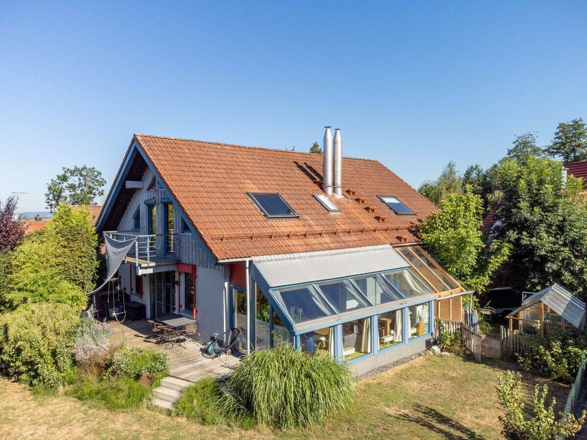 Viel Platz für die ganze Familie – Einfamilienhaus mit separater Einliegerwohnung, 87767 Niederrieden
