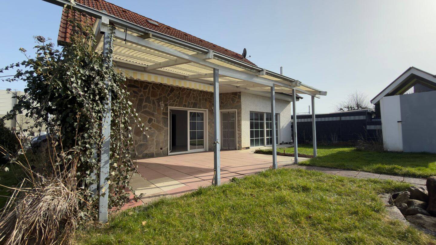 Familienfreundliches Einfamilienhaus in ruhiger Lage von Vellmar – bezugsfertig!, 34246 Vellmar (Hof Mondschirm)