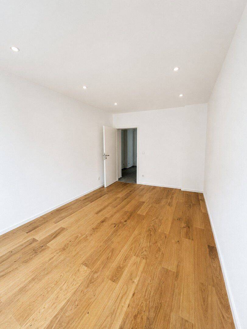 Frisch sanierte Wohnung zentral in Düsseldorf, 40219 Düsseldorf (Hafen Unterbilk)