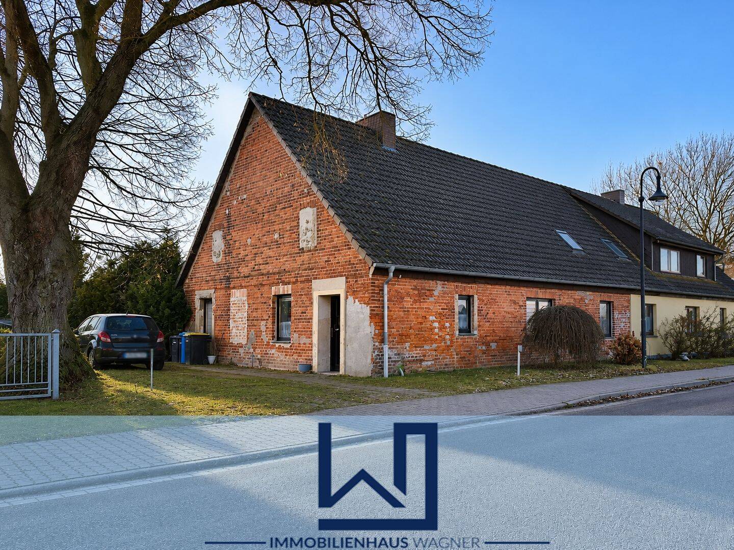 Charmante ausbaufähige Doppelhaushälfte mit teilweise erneuerten Details, 17349 Groß Miltzow
