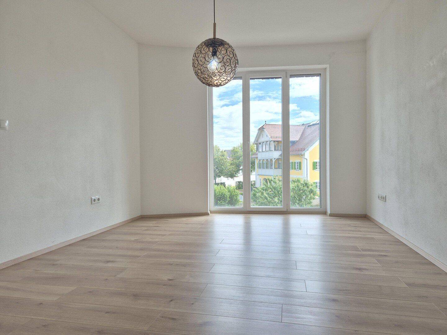 Stilvolle 3-Zimmer-Wohnung mit Balkon – Top-Lage in Ergoldsbach, 84061 Ergoldsbach
