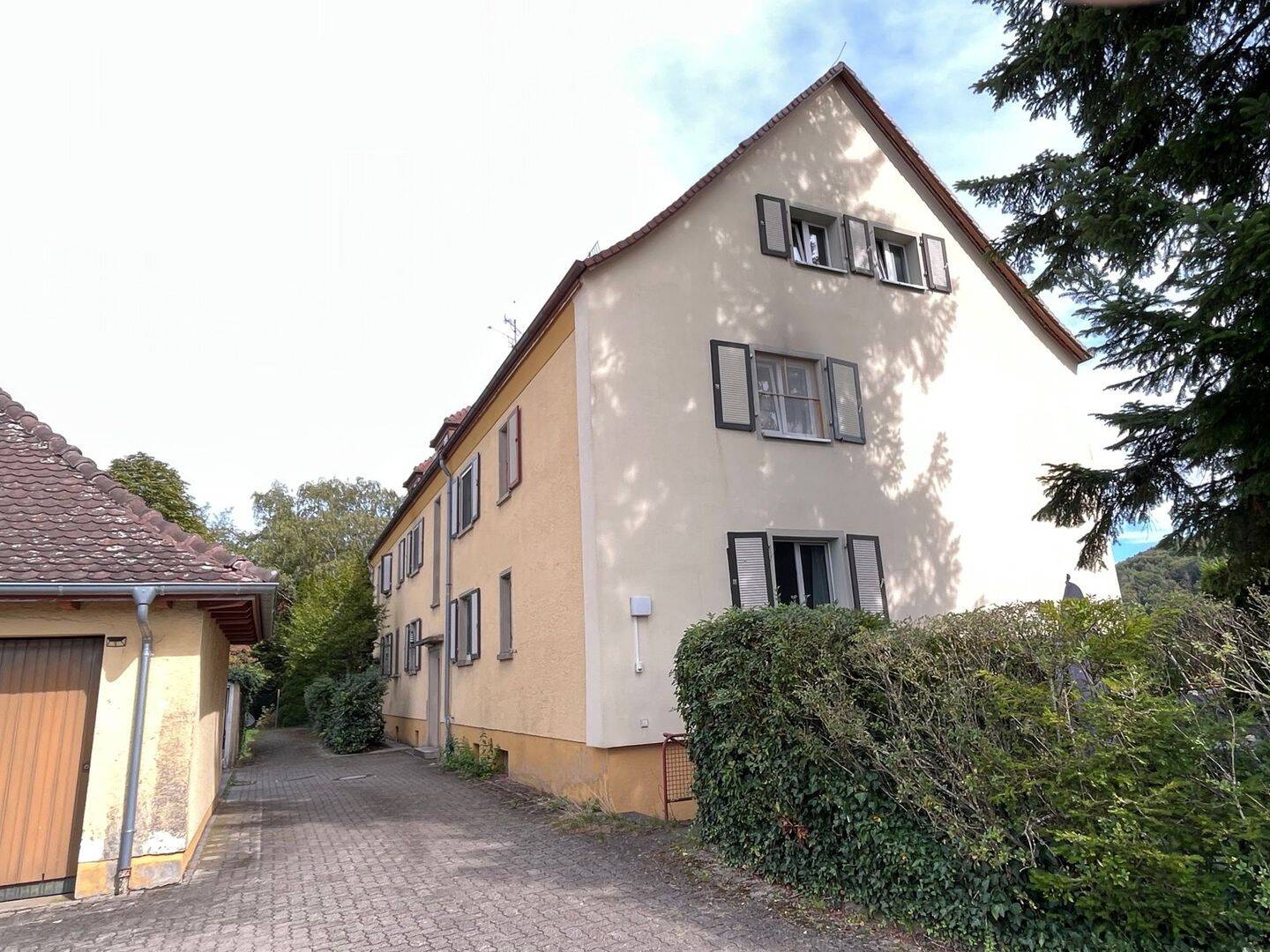 Idyllisch gelegene 3-Zimmer-Wohnung in Rielasingen-Worblingen, 78239 Rielasingen-Worblingen