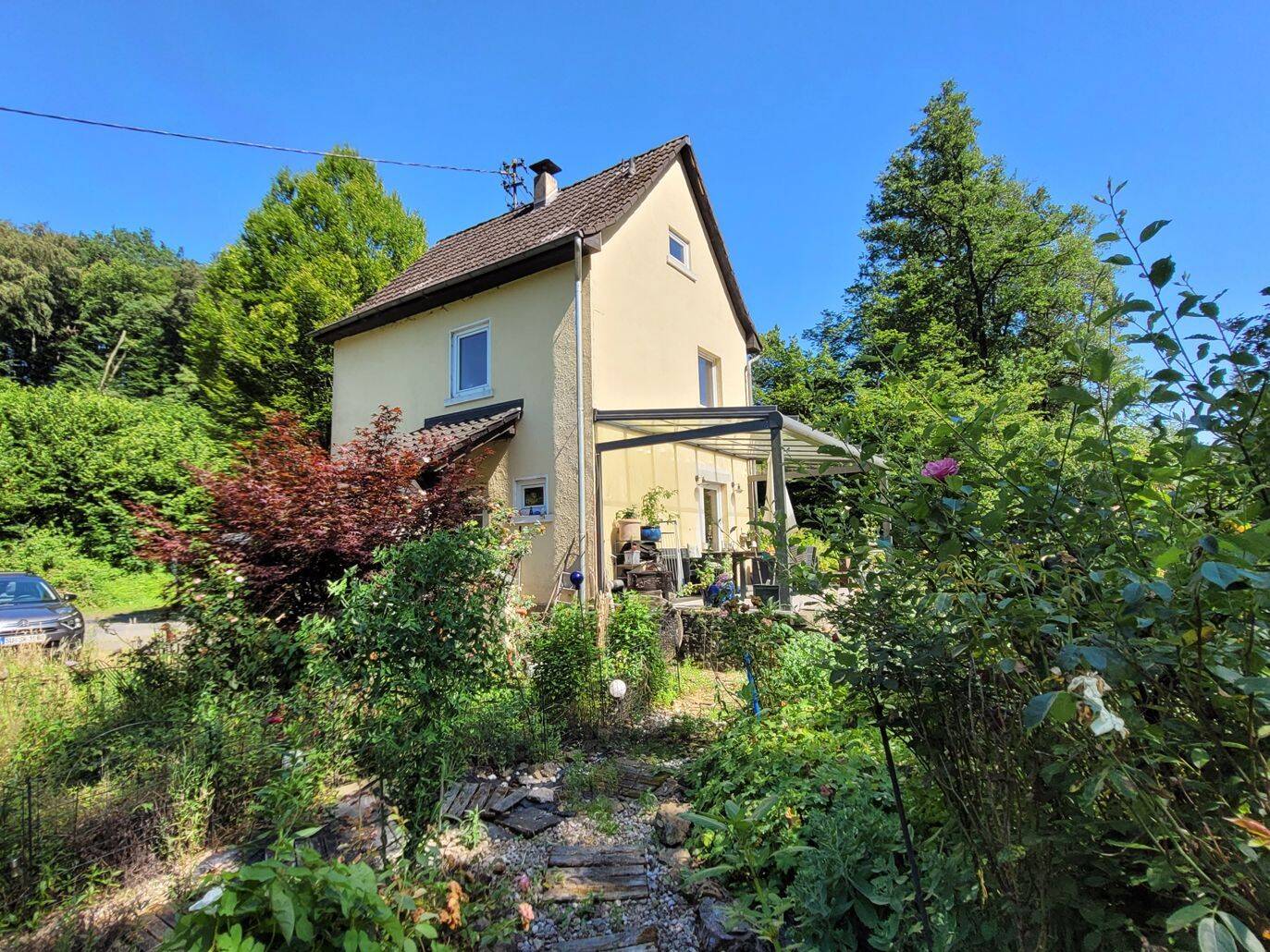 MANNELLA *Dornröschenschlaf* Renovierungsbedürftiges Haus dirket an der Bröl mit toller Terrasse, 53809 Ruppichteroth