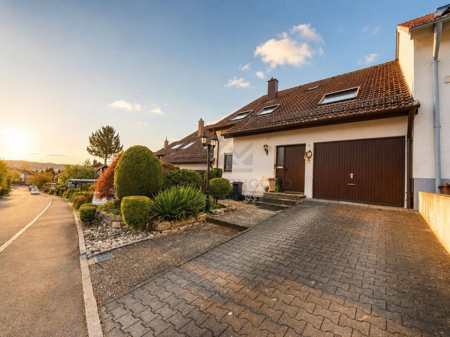 * Familienfreundliches Kettenhaus in begehrter Wohnlage von Ulm-Söflingen – mit Garage, Kaminofen & idyllischem Garten *, 89081 Ulm