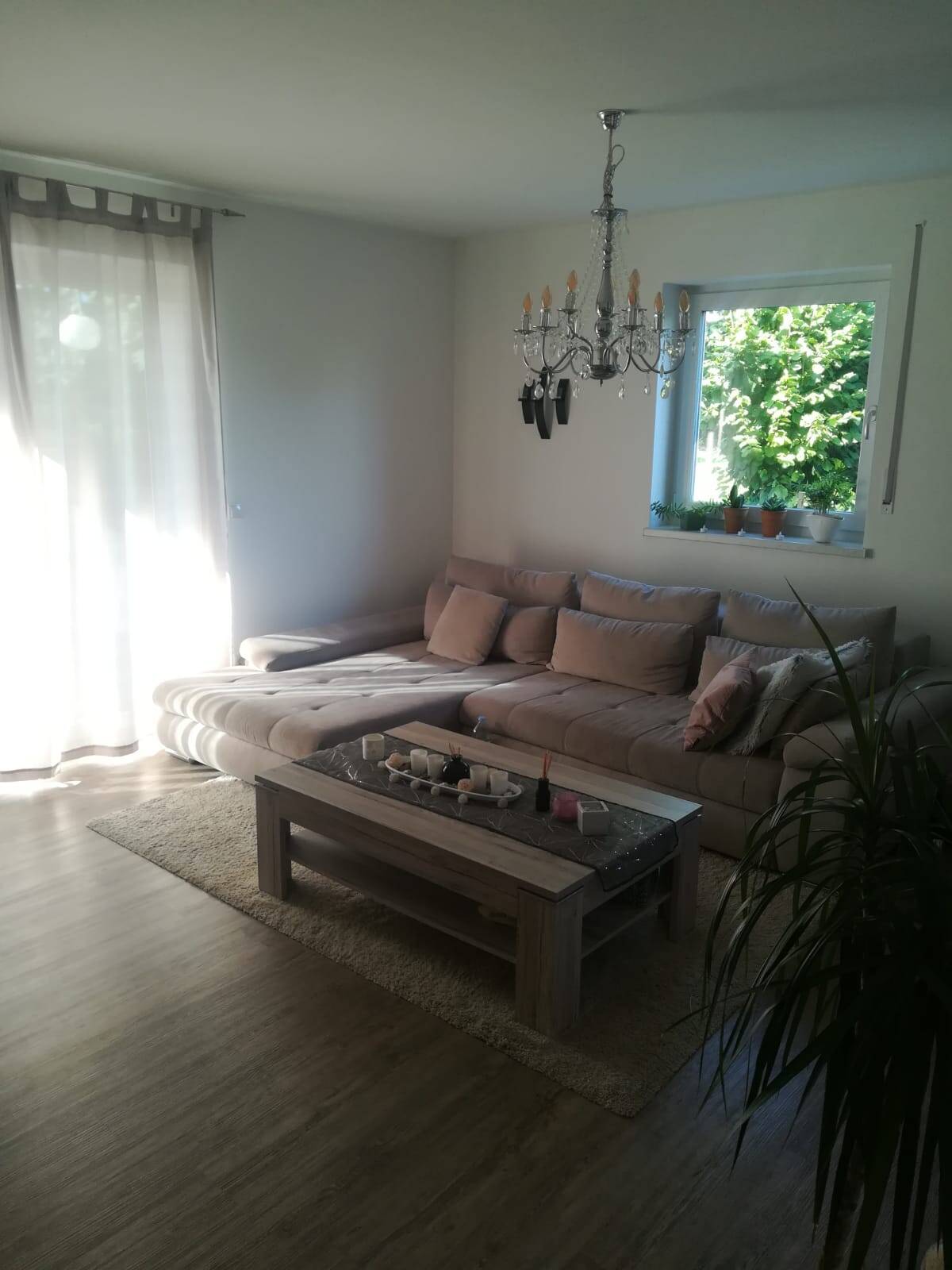3 Zimmer Wohnung mit Terasse und kleinem Garten am Bach zu vermieten, 94405 Landau a.d. Isar (Landau)
