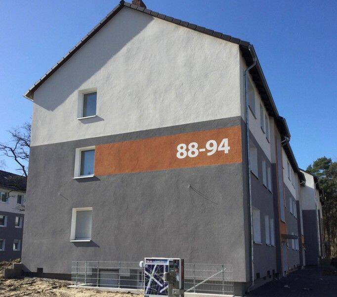 Schöne 2-Zimmer-Wohnung mit Tageslichtbad und Balkon, 33689 Bielefeld (Dalbke Sennestadt)