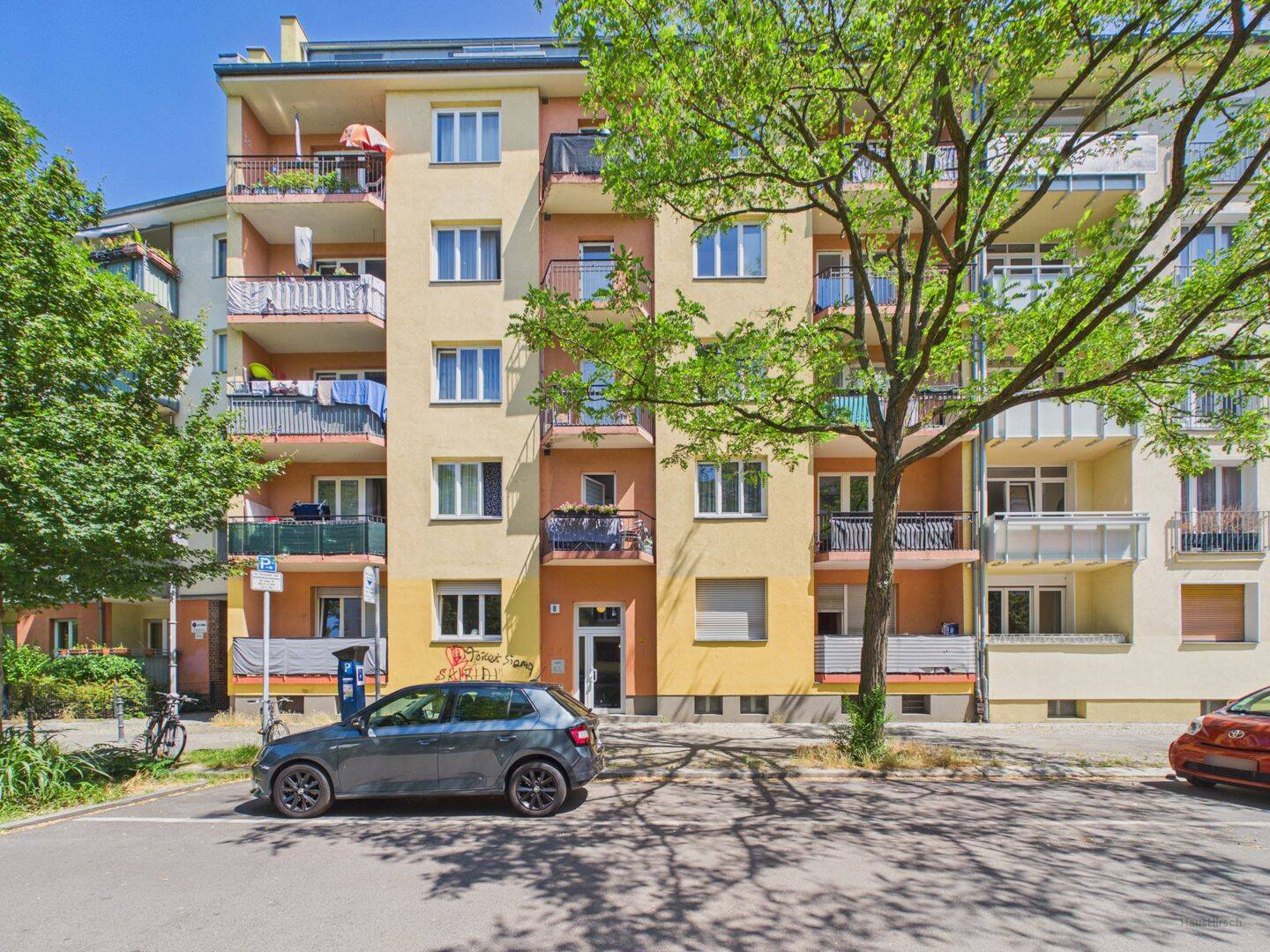 Gut geschnittene 2-Zimmer-Wohnung mit sonnigem Balkon, 10559 Berlin (Mitte Moabit Tiergarten)