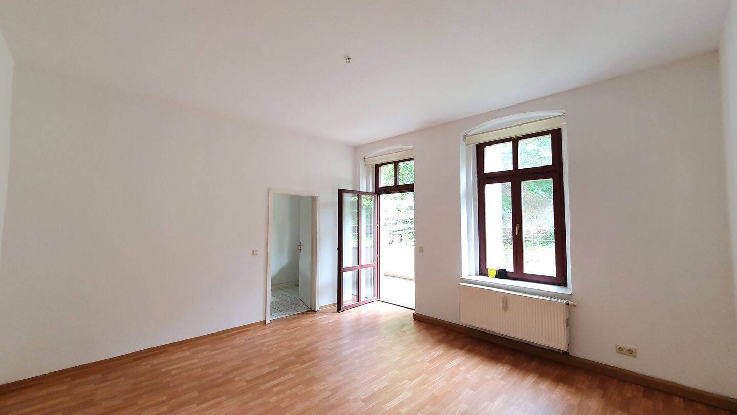 ruhige 2- Raumwohnung mit Balkon und Fahrstuhl in der Südstadt !, 2826 Görlitz