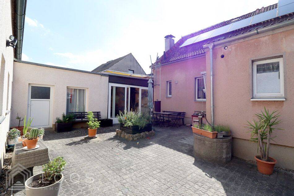 Einfamilienhaus mit Einliegerwohnung in Hennersdorf, 3253 Doberlug-Kirchhain