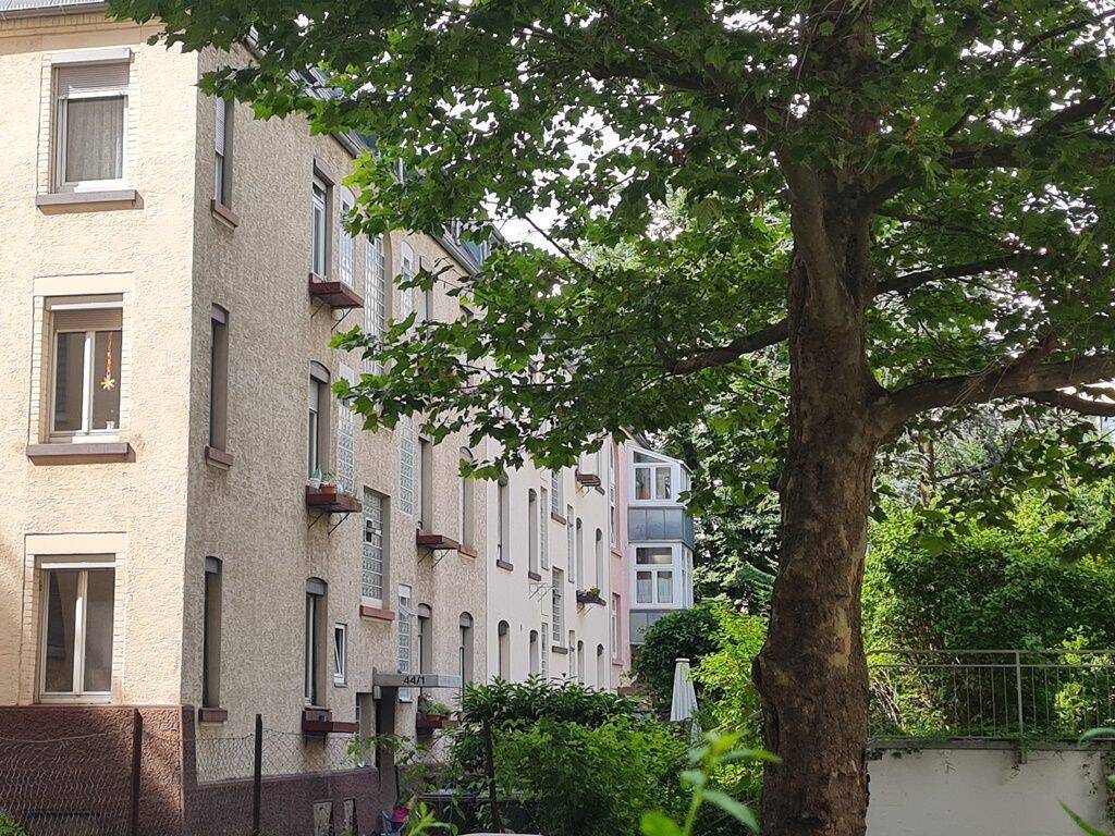Gepflegtes 6-FH in ruhiger Lage, Nähe Zentrum Stuttgart-Bad Cannstatt – Rendite ca. 4 % netto, 70372 Stuttgart (Bad Cannstatt)
