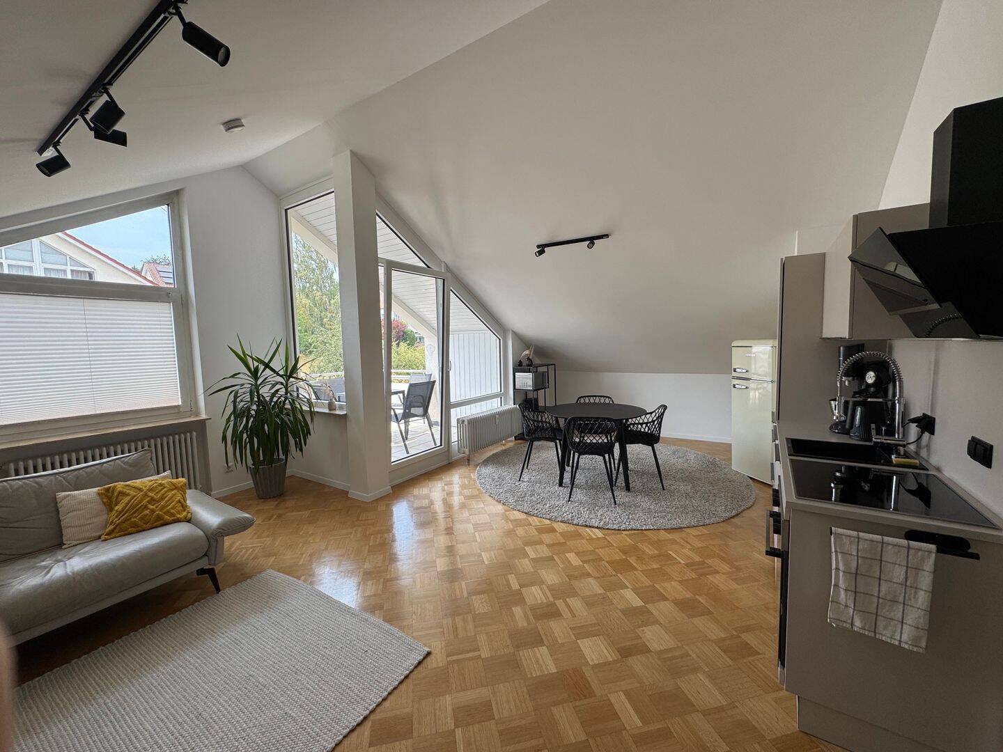 Renovierte und möblierte 3-Zimmer-Wohnung, 72250 Freudenstadt