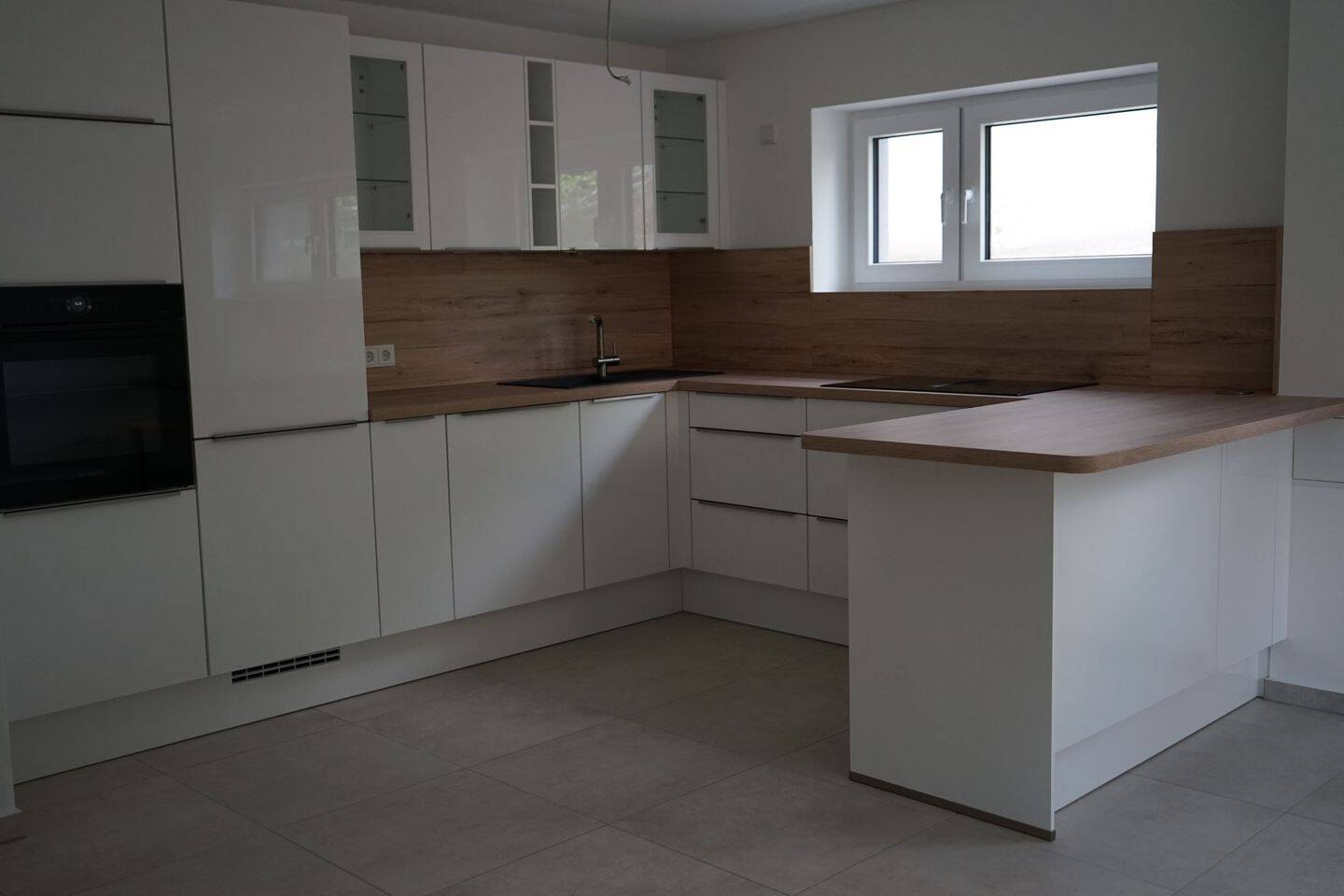 Teilmöblierte neuwertige 2-Zimmer-Wohnung in Nürnberg-Laufamholz zu vermieten, 90482 Nürnberg (Freiland Laufamholz Mögeldorf Rehhof Unterbürg)