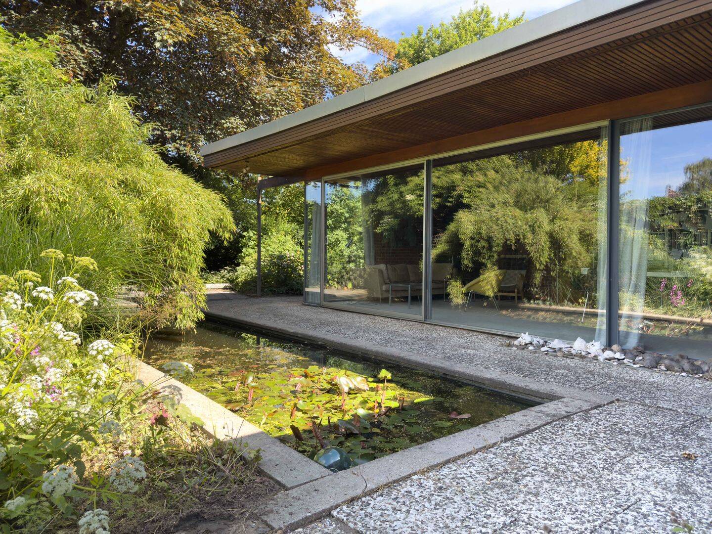 Neutra-Bungalow: Ikonische Architektur – unverbaut, ursprünglich und bereit für neue Ideen, 25451 Quickborn