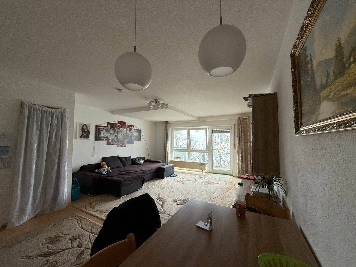 3-Zimmer-Studio-Wohnung mit zwei Balkonen & Tiefgaragenstellplatz in Öhringen zum Kauf, 74613 Öhringen