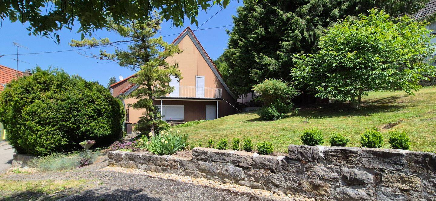 Reihenendhaus 3 Zi. Küche und 2 Bädern mit Garten u. Stellplatz, 73441 Bopfingen