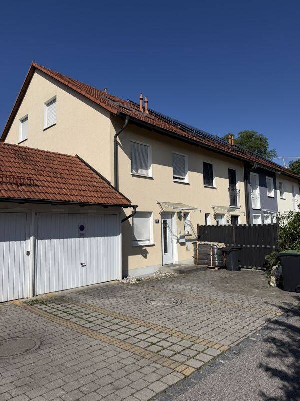 zu verkaufen: sehr gut aufgeteiltes Reiheneckhaus mit 6 Zimmern, Garten, Garage und Keller aus 2002, 85368 Moosburg a.d. Isar