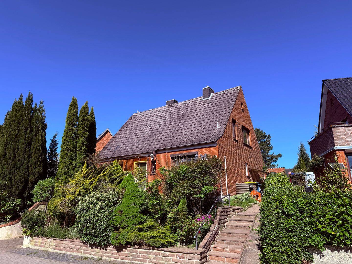 Sanierungsbedürftiges Einfamilienhaus in bevorzugter Wohnlage; verwirklichen Sie Ihre Vorstellungen!, 23843 Bad Oldesloe