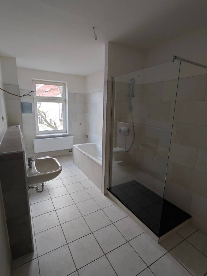 * frisch renovierte 2-Raum Wohnung in guter Lage * EBK möglich, 4178 Leipzig (Burghausen-Rückmarsdorf Böhlitz-Ehrenberg)
