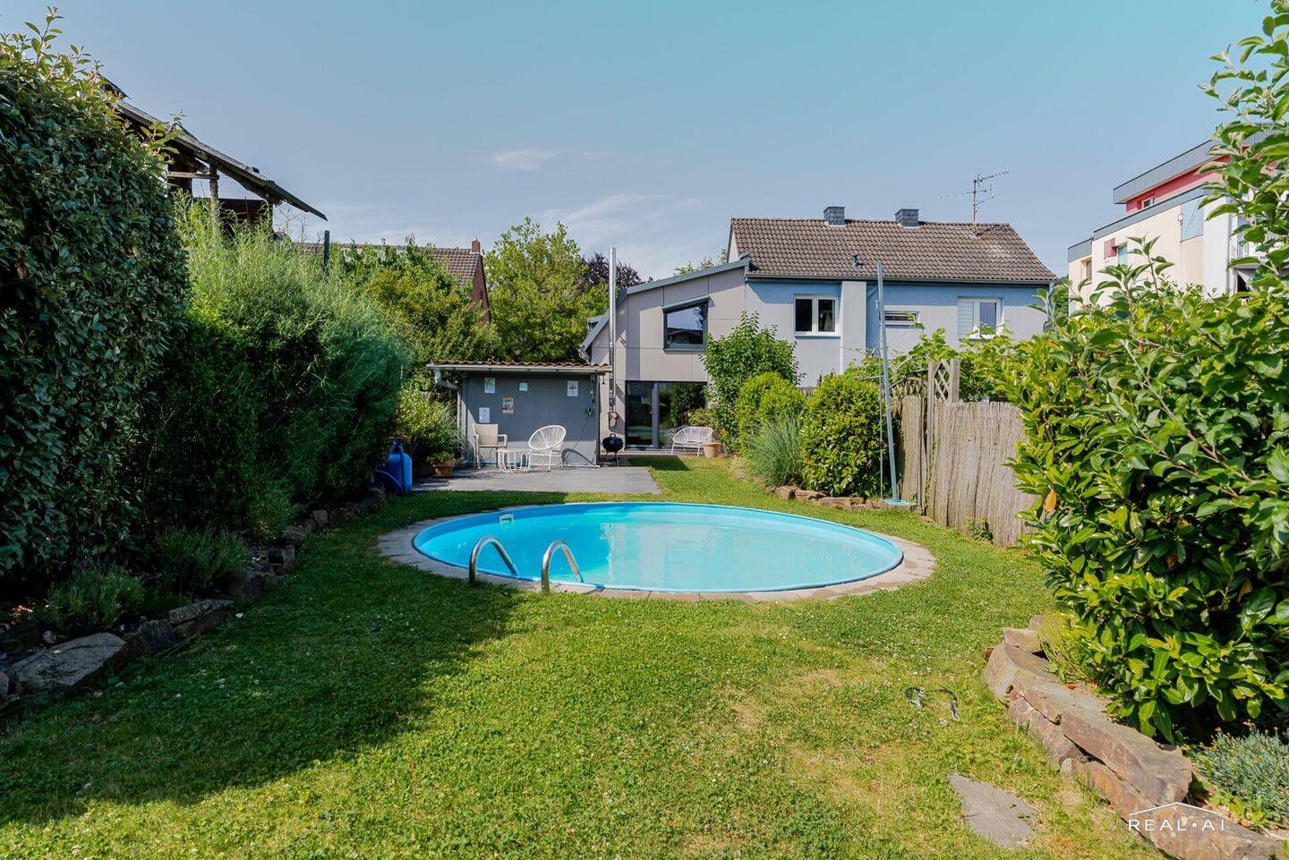 Familientraum in Köln-Urbach – Historischer Charme, moderner Anbau und eigener Pool, 51145 Köln (Porz Eil Elsdorf Urbach)