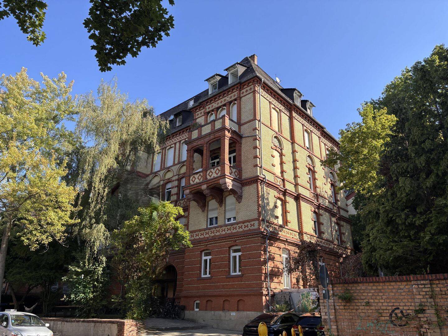 Altbaucharme neu erlebbar. Stilvoll renovierte, großzügige Eigentumswohnung mit ca. 136m² in bester Wiesbadener Lage, 65195 Wiesbaden (Wiesbaden)