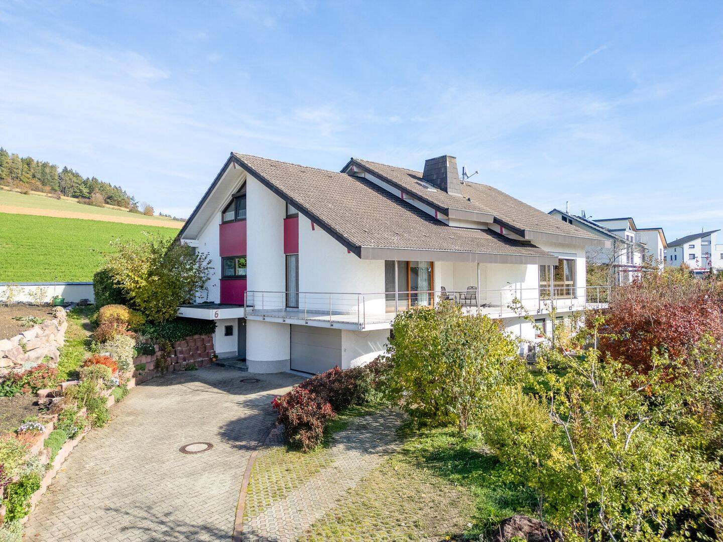 Einfamilienhaus mit Wintergarten, Kamin und Naturblick am Luftkurort, 78250 Tengen