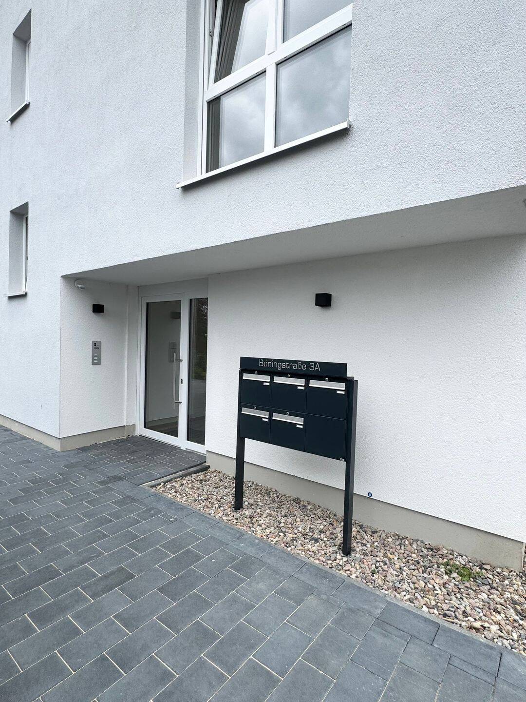 Stilvolle Erdgeschosswohnung im Neubau mit Terrasse und Garten, 31582 Nienburg (Weser)