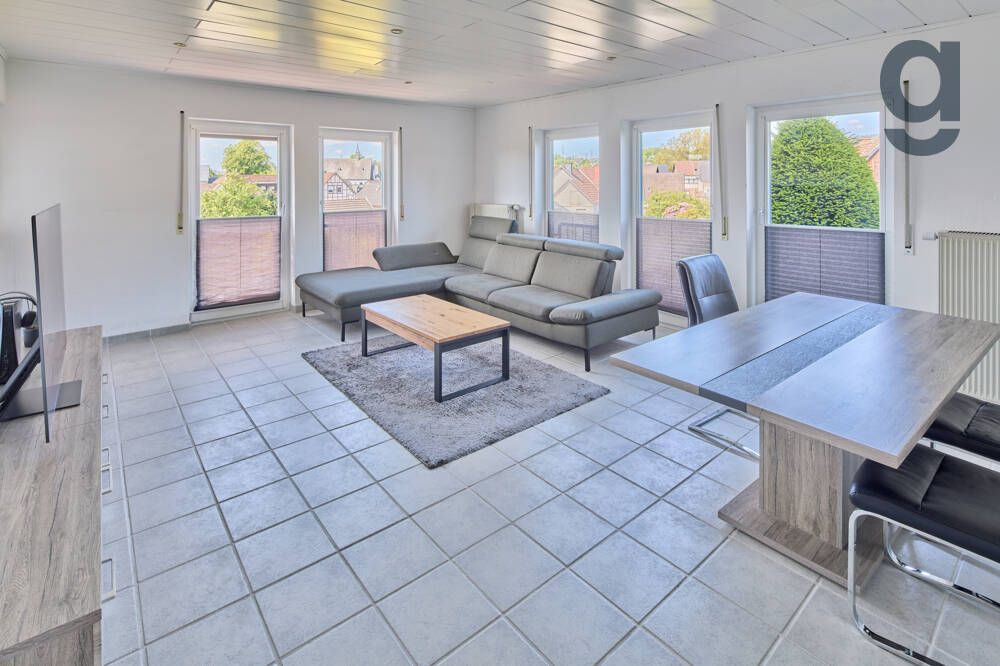 Wohnen im Erdgeschoss mit Terrasse und Balkon, 57439 Attendorn