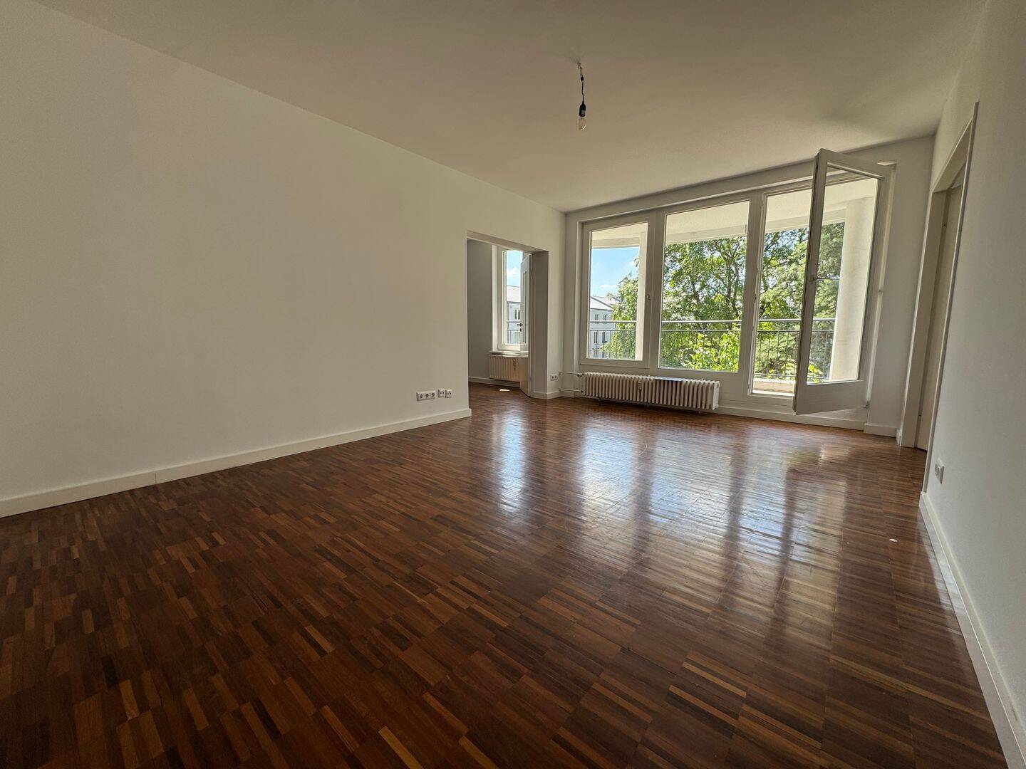 Kreuzberg: außergewöhnlicher 3 1/2 Zimmer-Wohnung mit warmer Atmosphäre & Balkon zum grünen Innenhof, 10969 Berlin (Friedrichshain-Kreuzberg Kreuzberg Mitte)