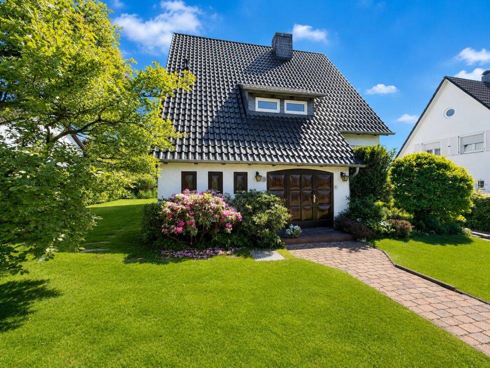 Gepflegtes Einfamilienhaus mit solider Basis auf ca. 652 m² Grundstück, 38302 Wolfenbüttel
