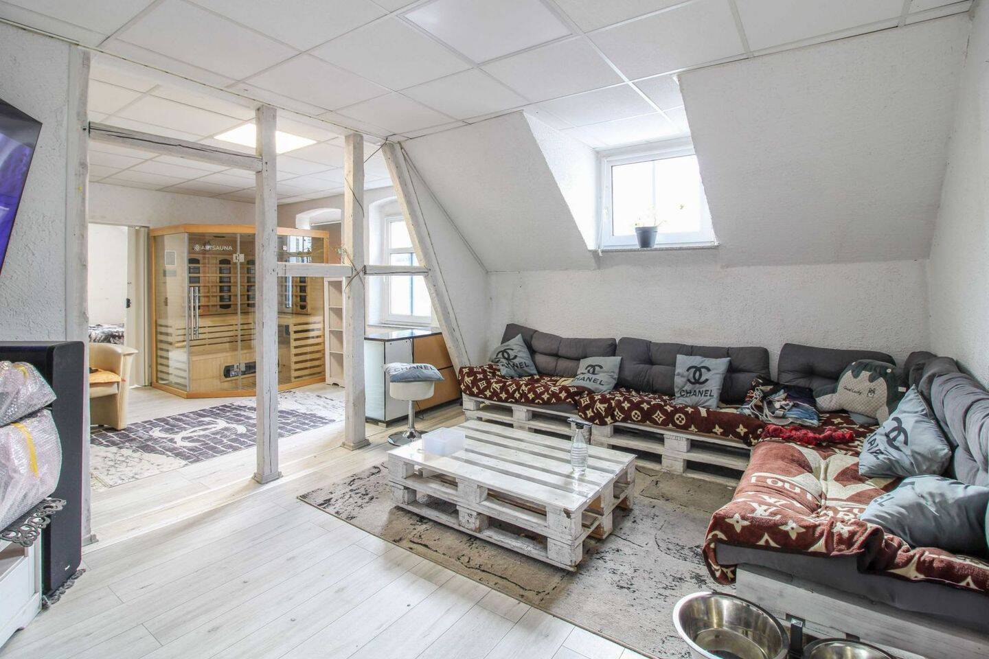 Sofort bezugsfertig: 3-Zimmer-Wohnung mit Garage in gepflegtem Mehrfamilienhaus, 58579 Schalksmühle