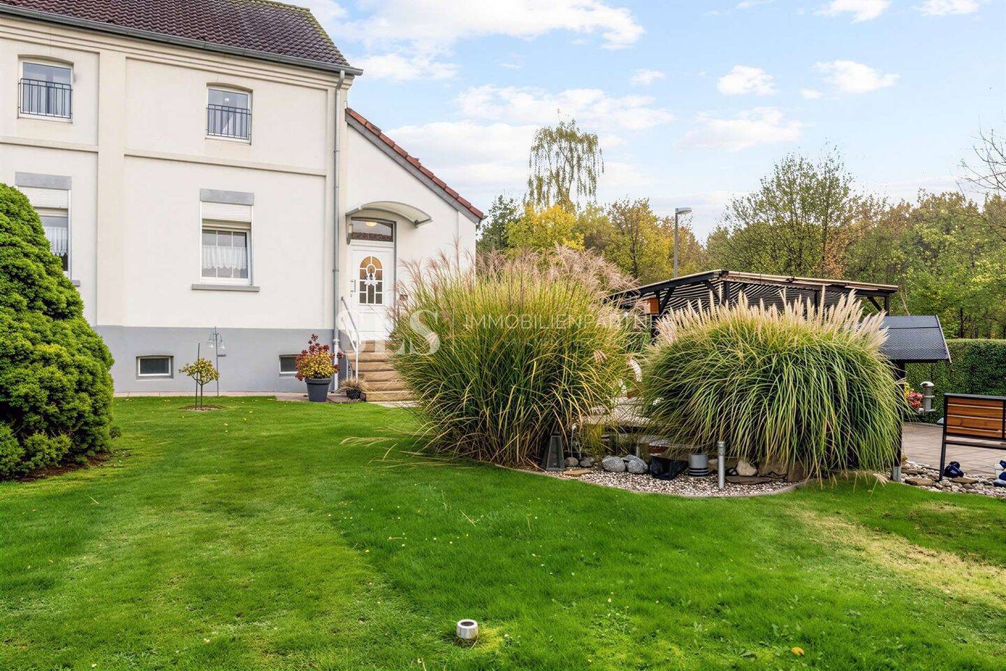 Kleines Zuhause mit großem Garten – gepflegtes Reihenendhaus mit Perspektive, 44309 Dortmund (Asseln Brackel Neuasseln)