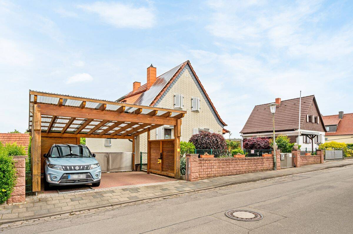 Wo Träume wahr werden! Freistehendes EFH mit einem großen Garten, 67663 Kaiserslautern (Innenstadt)