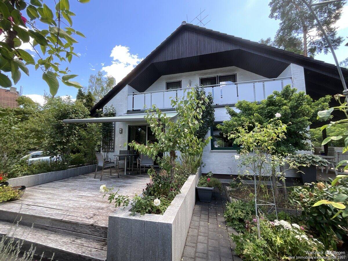 Privates Paradies:  freistehendes Einfamilienhaus  in Rückersdorf, 90607 Rückersdorf