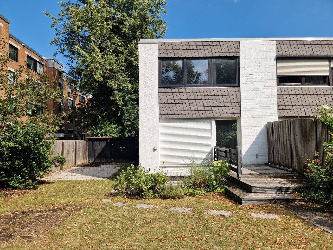 Reihenendhaus mit Sonnengarten, in einer ruhigen Seitenstraße, 30559 Hannover
