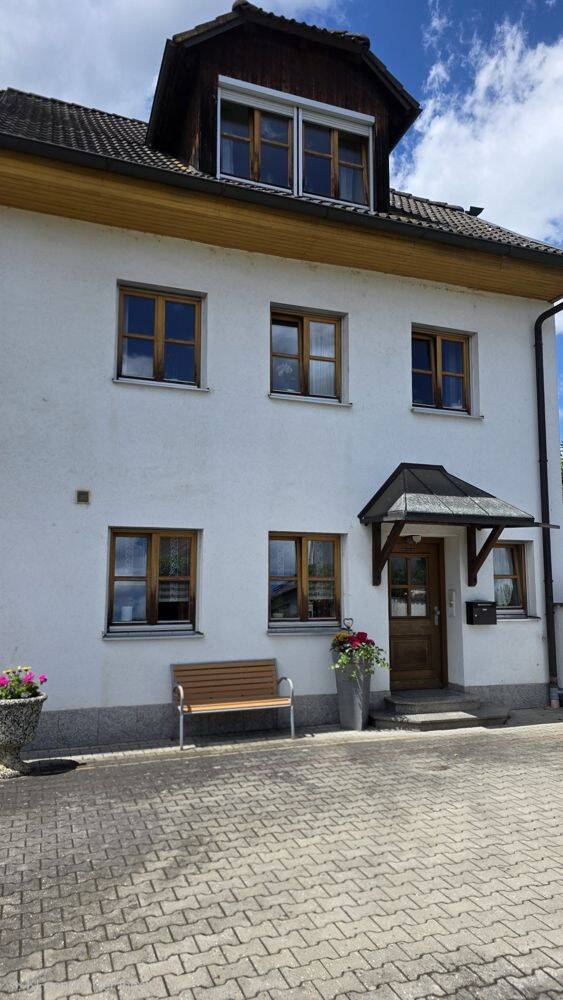 **Wohnhaus und angebautes ehemaliges Gasthaus mit vielen Möglichkeiten, Ideen zu verwirklichen**, 84066 Mallersdorf-Pfaffenberg
