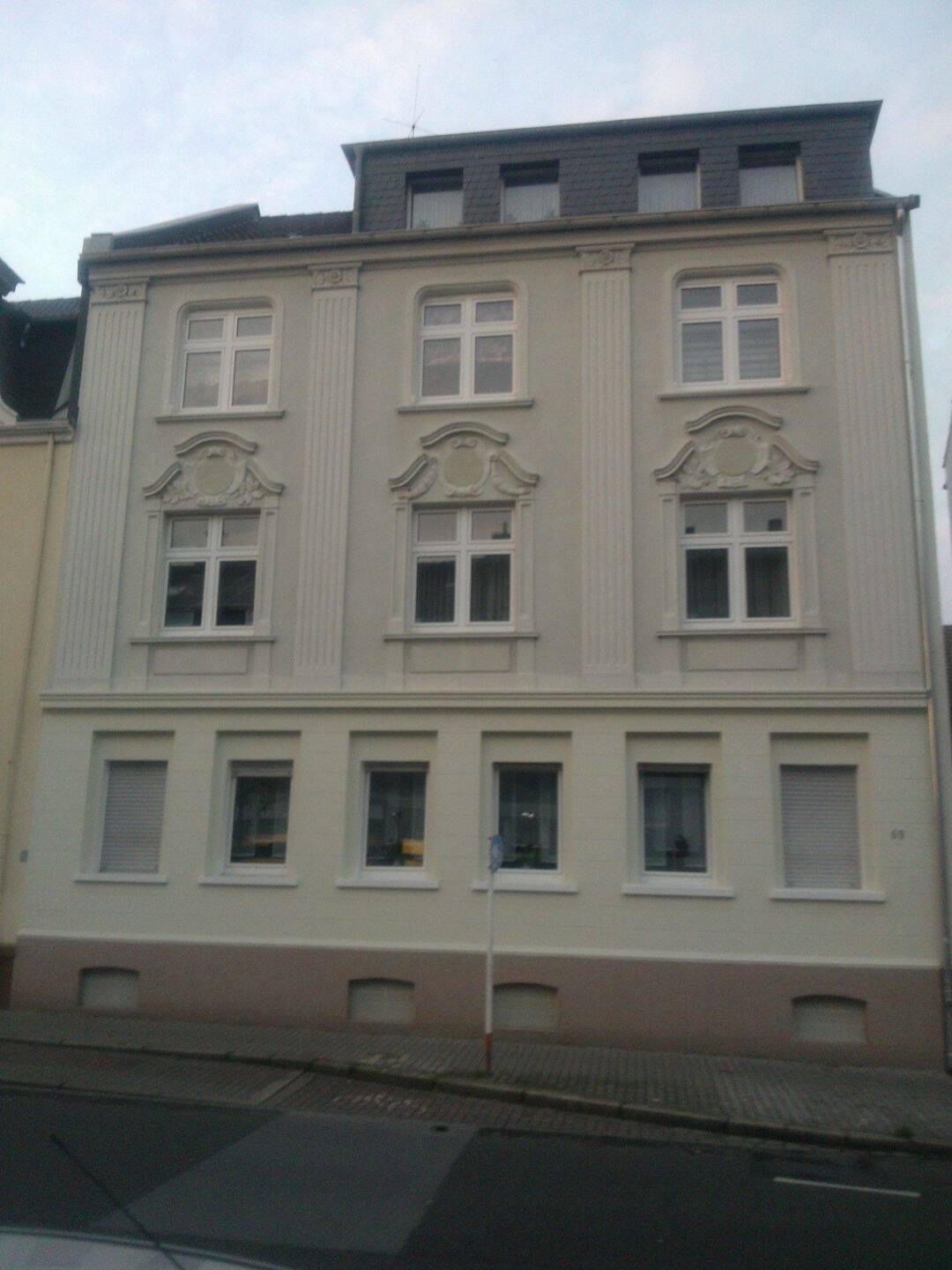 3,5 -Zimmerwohnung 2 Bäder und Hauswirtschaftsraum/Büro, 44369 Dortmund