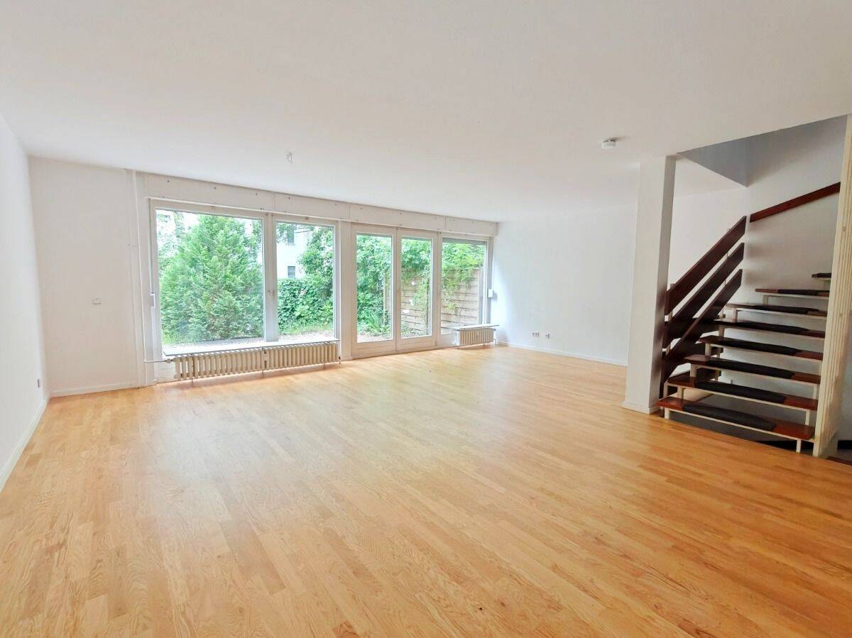 Viel Platz für die Familie: Reiheneckhaus mit 5 Zi., sonnigem Westgarten & flexibler Raumaufteilung, 12207 Berlin (Steglitz-Zehlendorf Lichterfelde)