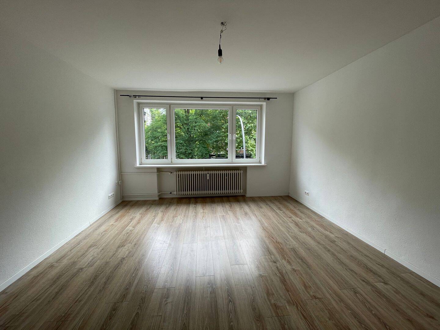 Helle 1,5-Zimmer-Wohnung im Herzen der Sternschanze. Bitte Beschreibung beachten., 20357 Hamburg (Altona)