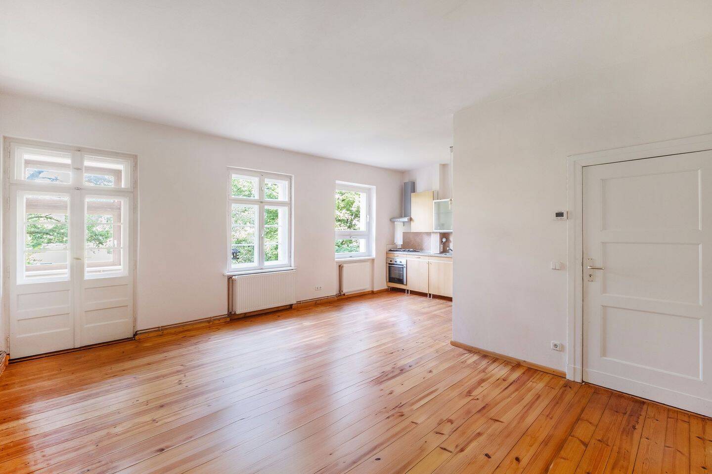 Ruhige Zwei-Zimmer-Wohnung mit Wintergarten und parkähnlichem Hofgarten im Fliegerviertel, 12101 Berlin (Tempelhof-Schöneberg Kolonie Papestr. Schöneberg Tempelhof)