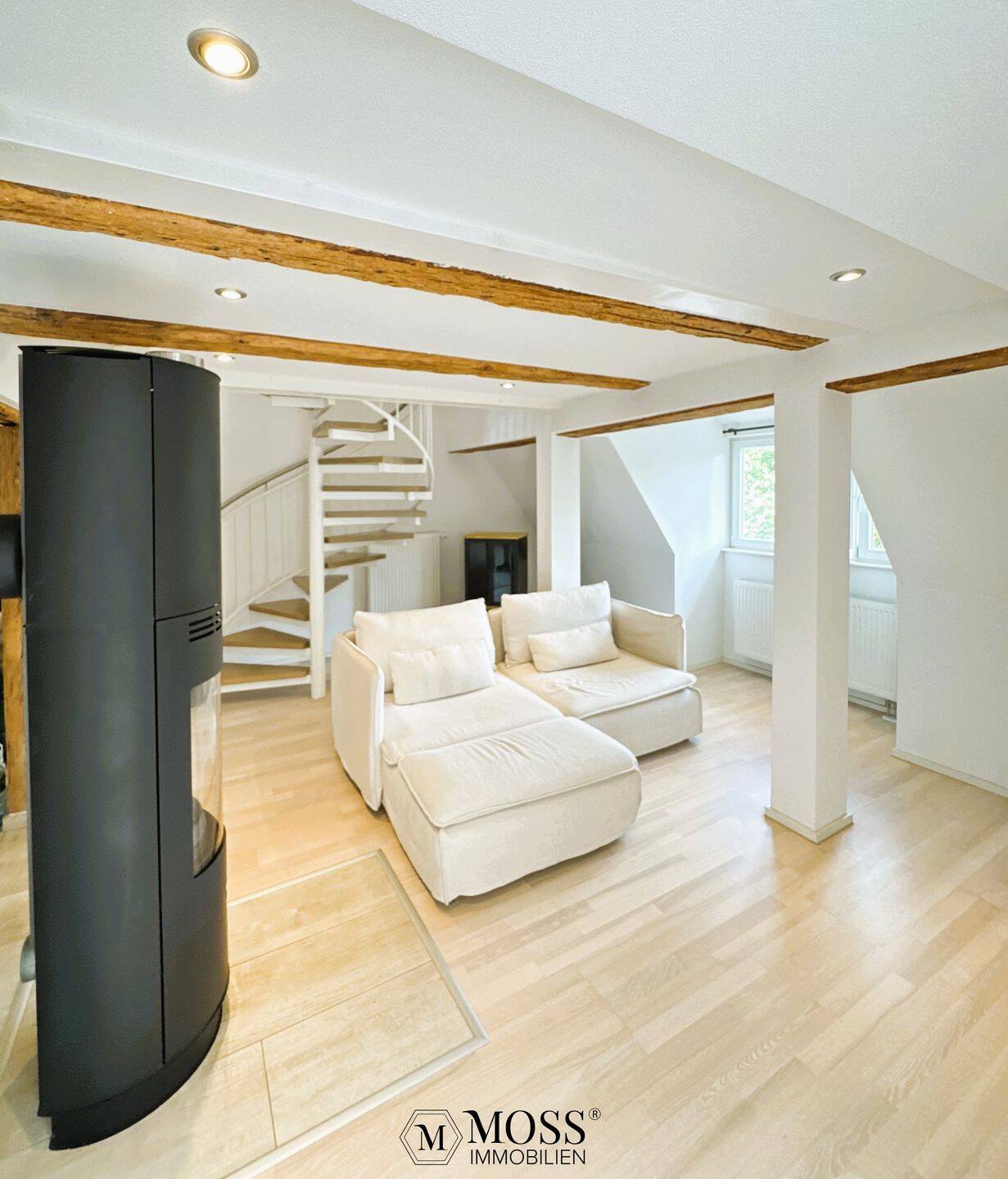 Historischer Charme. Moderner Wohnkomfort. Exklusive Maisonette mit Kamin, Balkon und TG!, 71691 Freiberg am Neckar