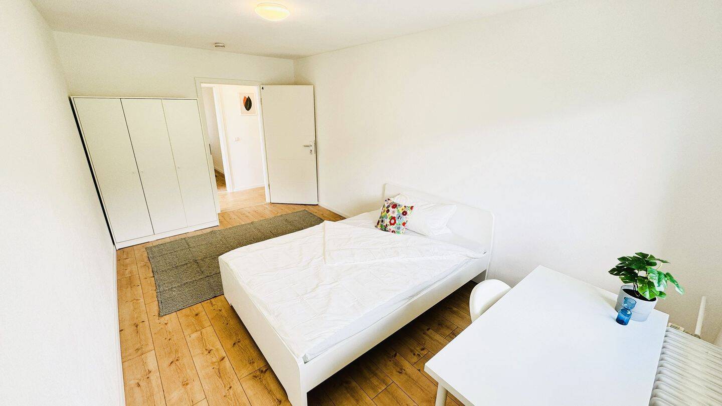 2 möblierte WG-Zimmer frei – Top Lage in Heidelberg (Mombertplatz 31), 69126 Heidelberg (Boxberg Emmertsgrund Rohrbach Südstadt)