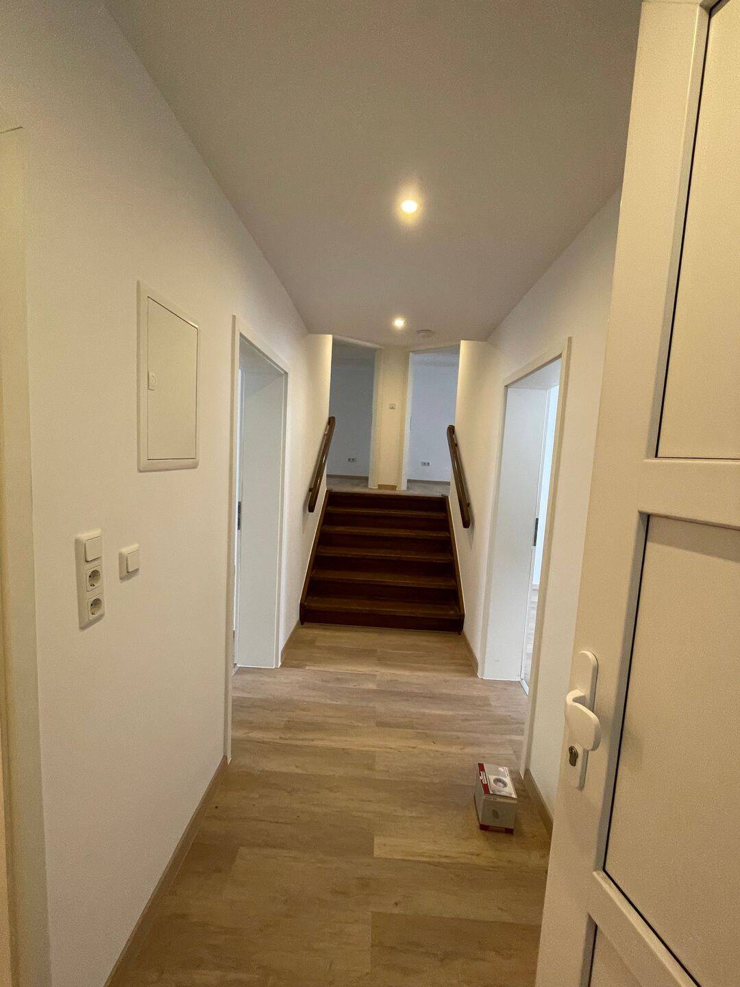 Renovierte 3-Zimmer-Wohnung zur Miete in der Innenstadt von Wilhelmshaven, 26382 Wilhelmshaven (Bant Heppens Innenhafen Innenstadt Siebethsburg)