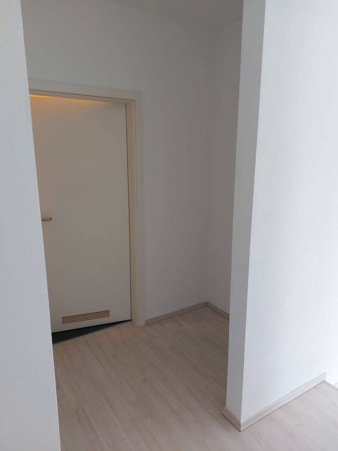 Schöne 2-Zimmer-Wohnung mit 59 m² in zentraler Lage zu vermieten., 70372 Stuttgart (Bad Cannstatt)